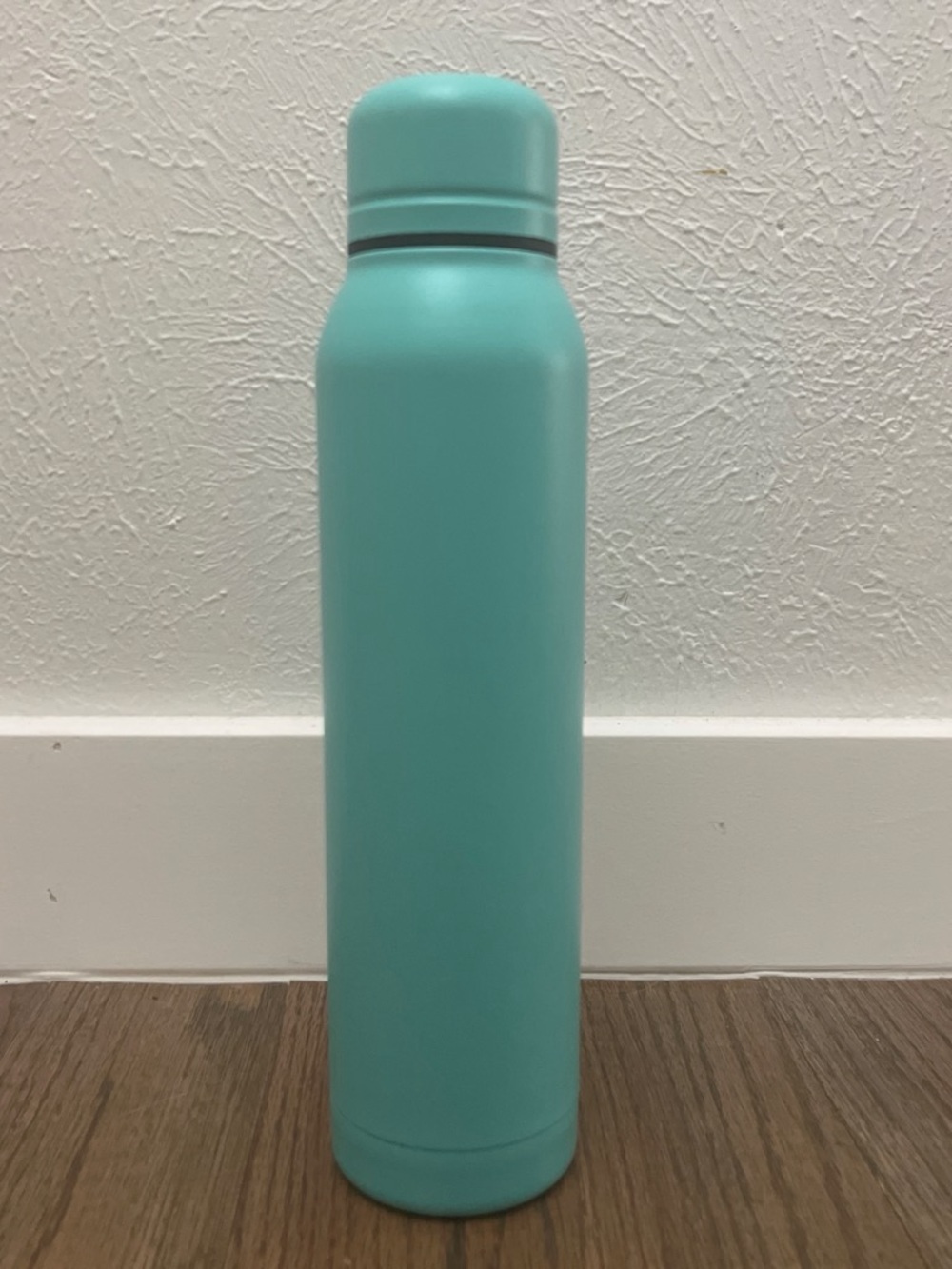 Peloton Teal Matte Insulated Bottle with Vertical Logo - Picture 2 of 5